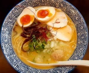 濃厚鶏そば 晴壱 はるいち