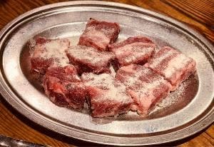焼肉 マル