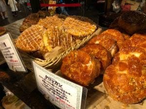 BAKERY PENNY LANE 岡本店