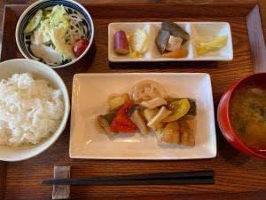 ごはん×カフェ madei