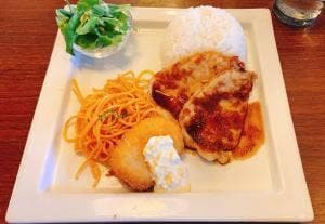 星乃珈琲店 稲城店