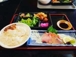 晴屋 本店