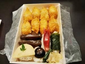 一口いなり むろや 大丸神戸店