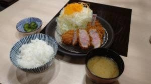 とんかつ神楽坂さくら 長束店