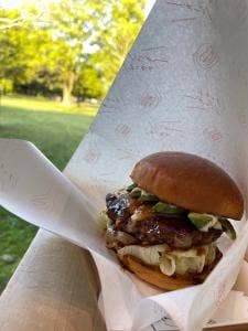 はしもとバーガー 学びの森店