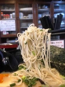 博多とんこつラーメンしろひげ