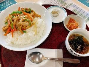 メイレイクヒルズカントリークラブ レストラン