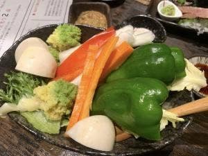 畑の野菜と囲炉裏焼 農 センマイル。