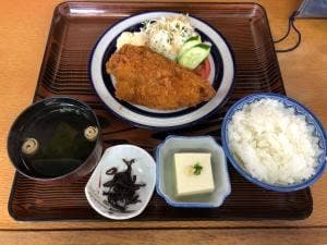 食堂なぶら