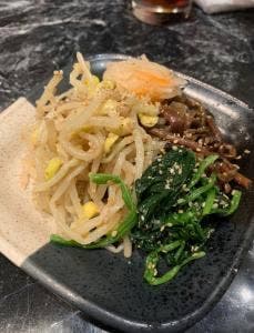 眞 横須賀中央店