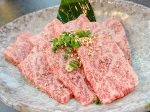 焼肉 三年目の浮気 鶴見店