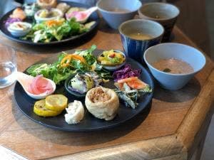 Shelter KUKO cafe&gallery