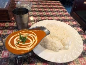 エベレスト ナンハウス&バー 上新屋店