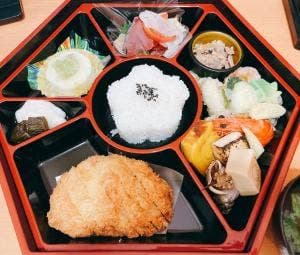 懐石料理さとし