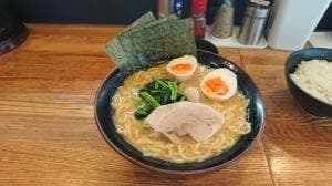 横浜家系ラーメン頂家