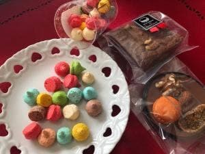 MACARON ET CHOCOLAT