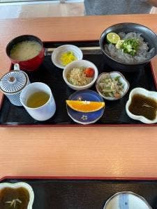かもだカフェ