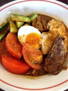 牛すじラーメン里龍