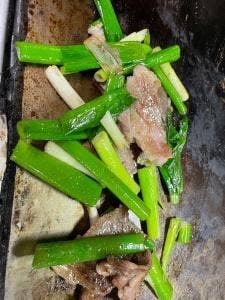 ホルモン料理専門處 利根屋