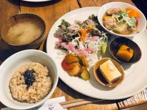 実身美 あべの店