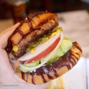 TOKYO BURGER