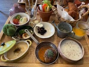 カフェ&ダイニング リヴォイス