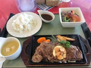 ゴールデン レークスレストラン