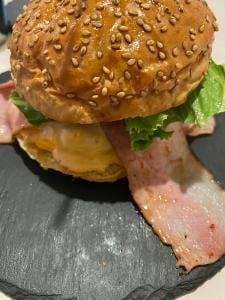 カフェ・エイト