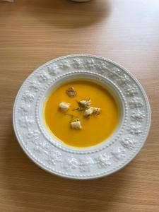 まるとみ食堂