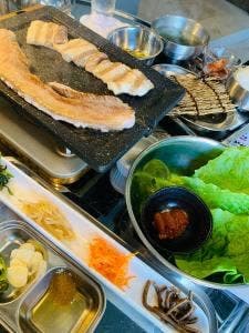 韓心 ハンマウム