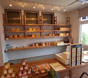 Le mitron 食パン専門店 鹿沼あぜみち店