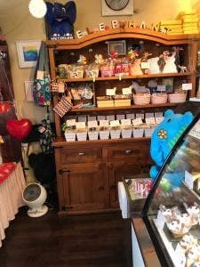 ぞうさんのケーキ屋 アン プティ エレファン