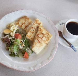 カフェ モンヴァン