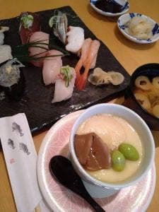 海天すし かほく店
