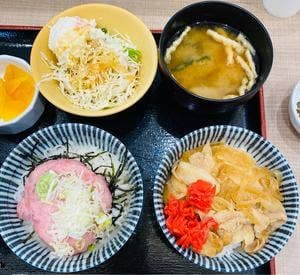 ひのでや食堂 Pasar蓮田店
