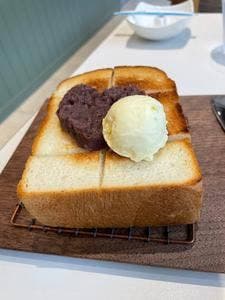 天然酵母食事パン専門店 まるご製パン&cafe