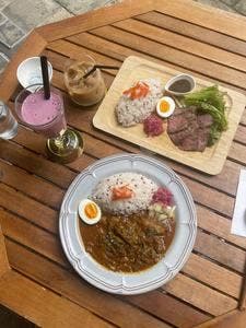 Cafe salon de omas