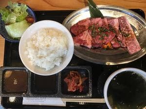 焼肉ホルモン キヨミ