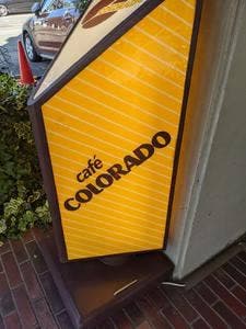 カフェ コロラド 四日市店