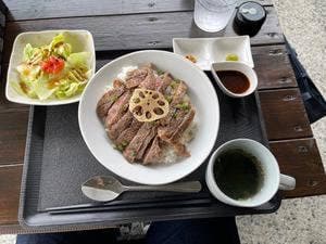 レスト＆カフェ海の隠れ家