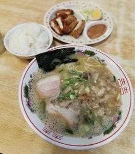 長浜ラーメン三吉