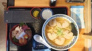 浜の駅おもと 愛土館