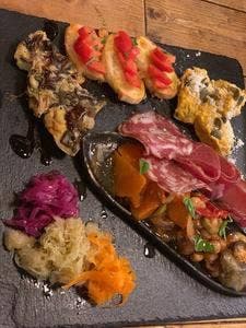 i10号倉庫 GARAGE CAFE&PIZZA