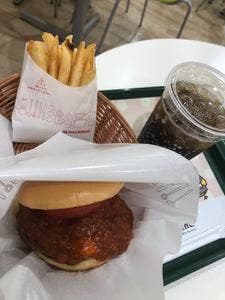 モスバーガー イトーヨーカドー川崎店