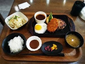 佐賀和牛ハンバーグの店まるも