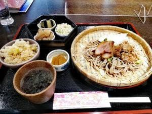 そば居酒屋 たべ山
