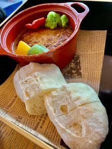 フレンチカフェ ル・クロ スゥ ル スリジェ ～桜の樹の下で～