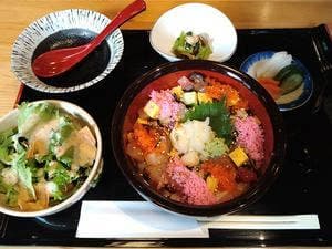 寿司 虎視眈々