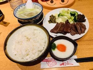 牛たん炭焼 利久 東七番丁店