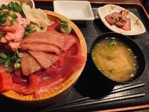 まぐろダイニングやまと